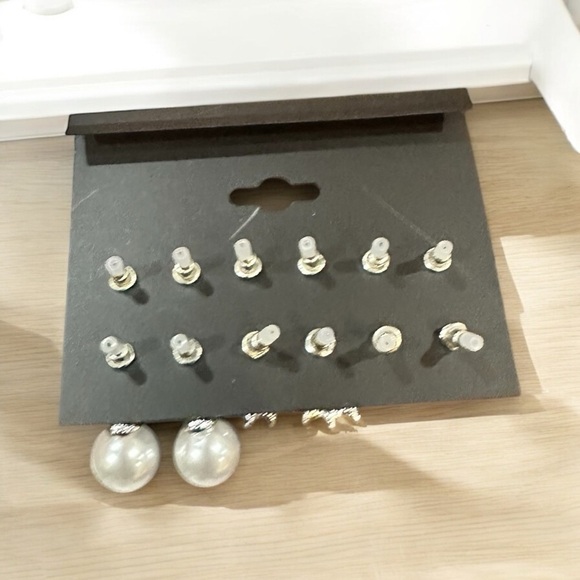 nOir Jewelry 6-Pair Stud Earring Set - New - Picture 4 of 4